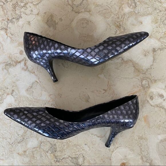 Sacha London Metallic Croc Embossed Leather Heels - Picture 3 of 9